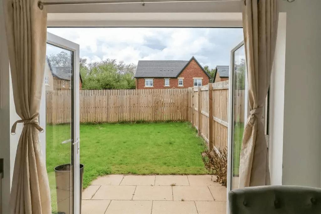 3 Bed Home In Peaceful Village Darlington Middleton One Row Exterior foto